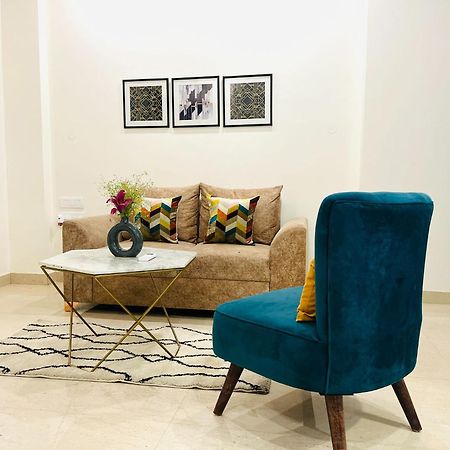 Bluo 1Bhk - Dlf Cybercity, Balcony, Lift, Parking Gurgaon Dış mekan fotoğraf