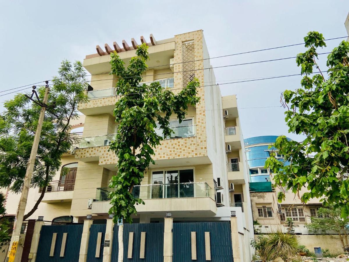 Bluo 1Bhk - Dlf Cybercity, Balcony, Lift, Parking Gurgaon Dış mekan fotoğraf